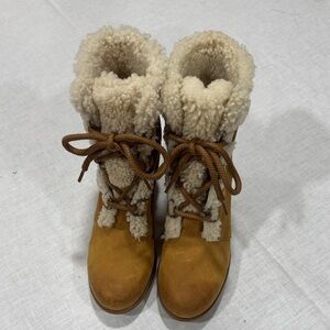 Sorel Joan of Artic wedge Cozy Shearling camel Winter Boots